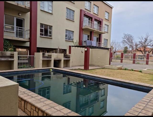 1 BEDROOM PROPERTY TO RENT IN DIE BULT