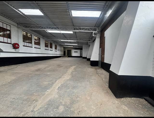437M² WAREHOUSE TO LET IN SEBENZA