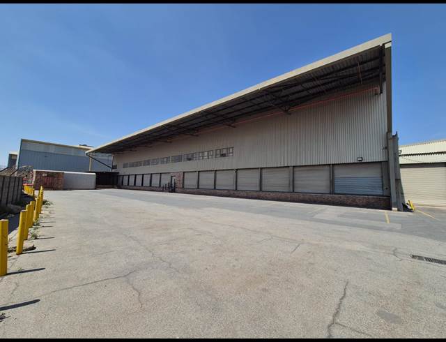 32,965M² WAREHOUSE TO LET IN ROODEKOP