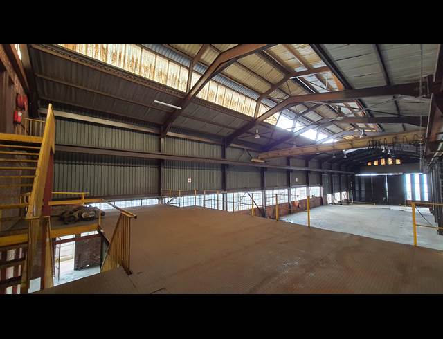 1,850M² WAREHOUSE TO LET IN CHLOORKOP