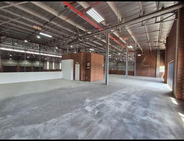 4,891M² WAREHOUSE TO LET IN POMONA