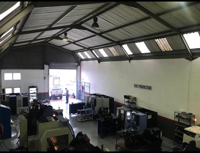 495M² WAREHOUSE RENTED IN STIKLAND INDUSTRIAL