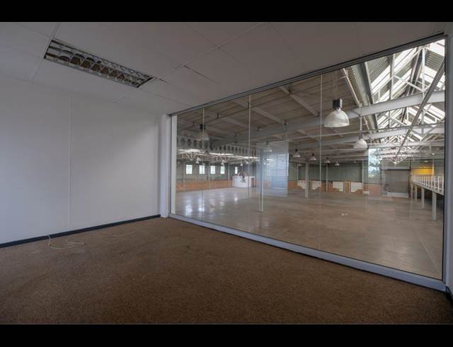 2,362M² WAREHOUSE TO LET IN HENNOPSPARK