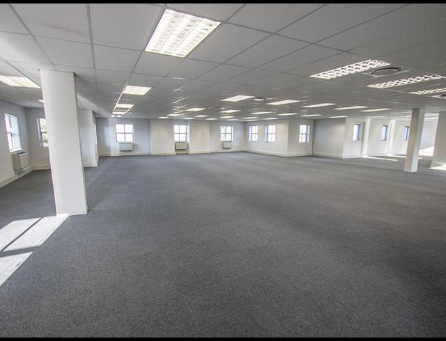 1,901M² OFFICE TO LET IN ILLOVO