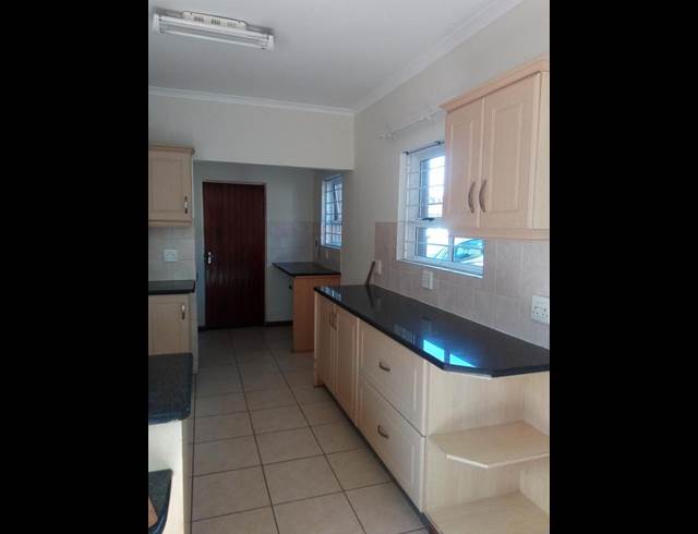 3 BEDROOM PROPERTY TO RENT IN ARBORETUM