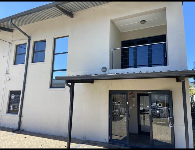429M² WAREHOUSE TO LET IN WESTLAKE