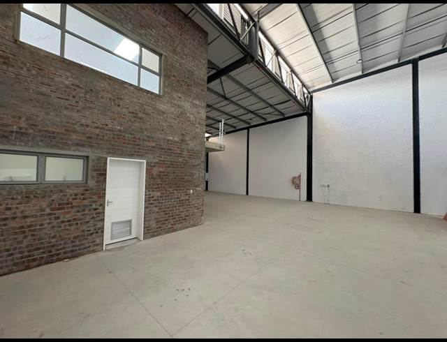 464M² WAREHOUSE TO LET IN FIRGROVE