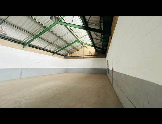 398M² WAREHOUSE TO LET IN ROBERTVILLE