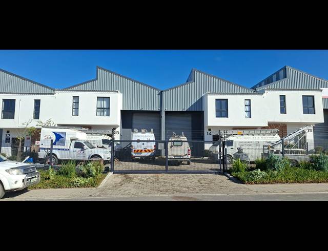 604M² WAREHOUSE TO LET IN FISANTEKRAAL INDUSTRIAL