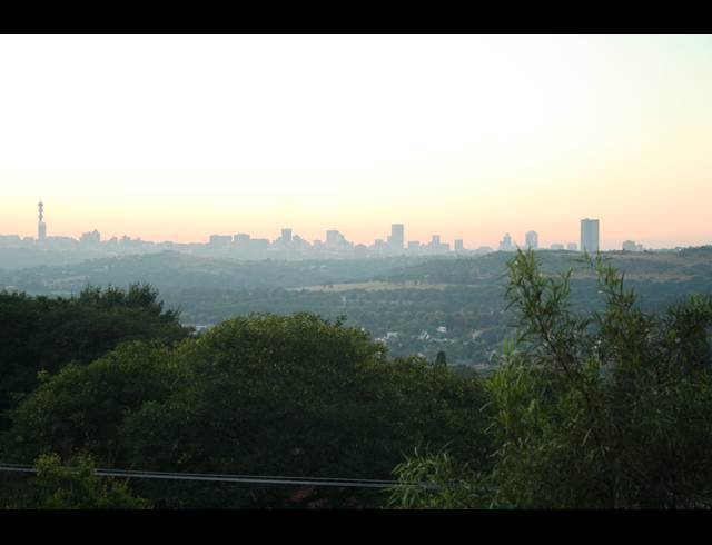 3 bed property to rent in NORTHCLIFF