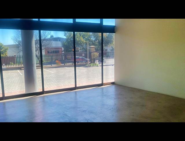 1,233M² WAREHOUSE TO LET IN LINBRO PARK