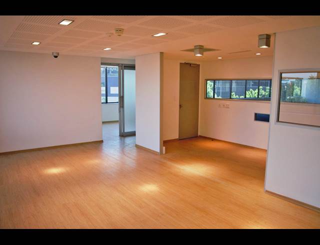 410M² OFFICE TO LET IN SANDOWN