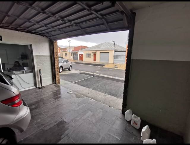 840M² BUILDING RENTED IN MAITLAND