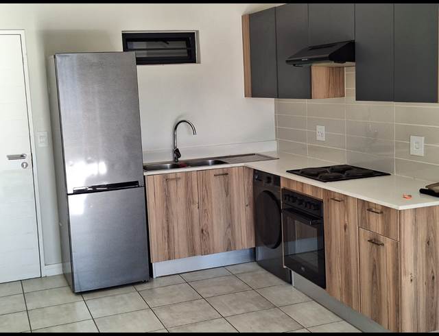 2 bed property to rent in SAVANNAH COUNTRY ESTATE