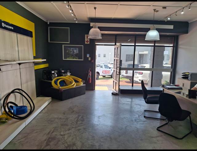 1,420M² WORKSHOP TO LET IN ARCADIA