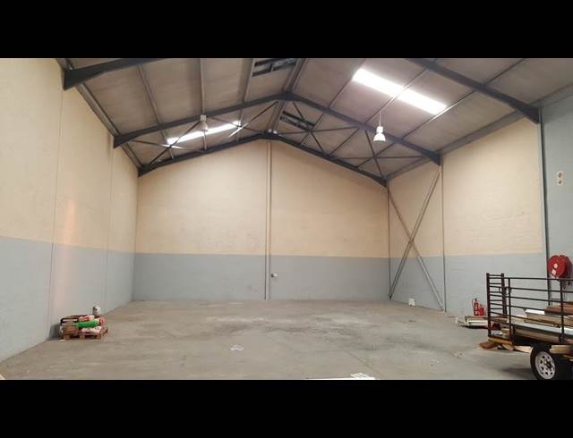415M² FACTORY RENTED IN RACING PARK