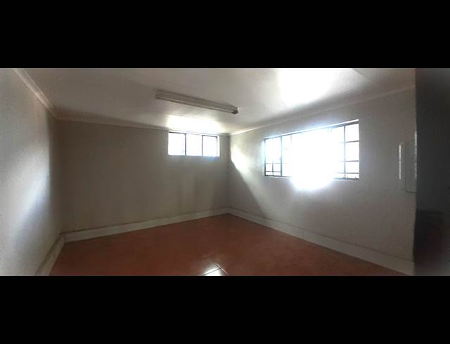 309M² WAREHOUSE TO LET IN SILVERTON