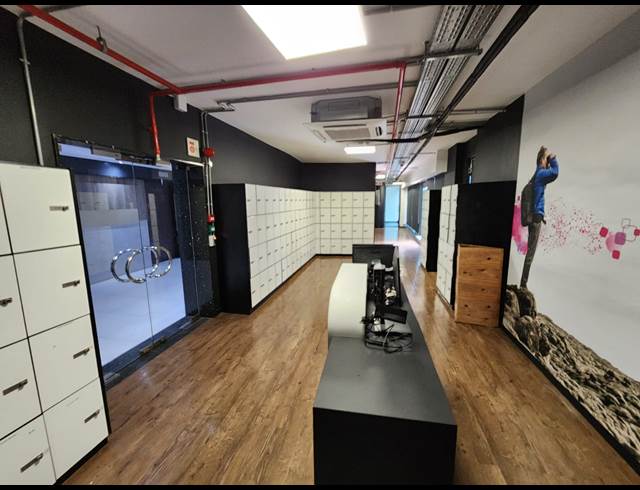 1,928M² OFFICE TO LET IN CAPE TOWN CITY CENTRE