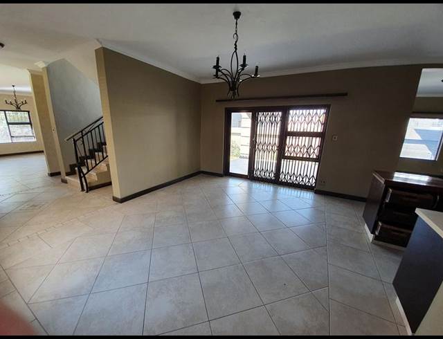 5 BEDROOM PROPERTY TO RENT IN FOURWAYS