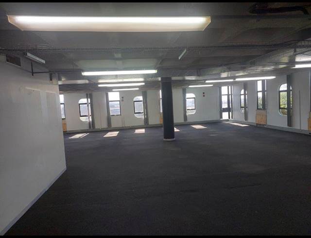 1,000M² FULL FLOOR TO LET IN PINETOWN CENTRAL