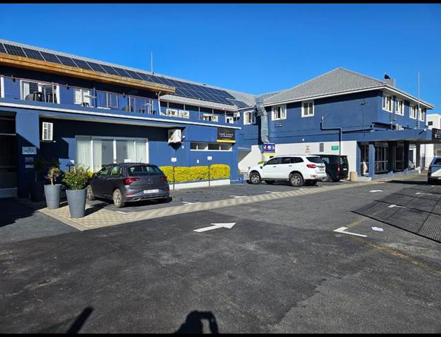 BUSINESS PROPERTY TO RENT IN PAROW EAST