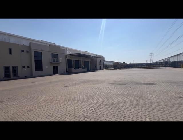 2,497.60M² WAREHOUSE TO LET IN GOSFORTH PARK