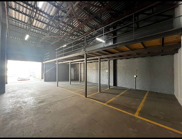 250M² FACTORY TO LET IN MOREHILL