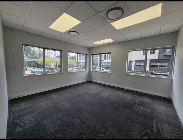 595M² OFFICE TO LET IN SANDTON CENTRAL