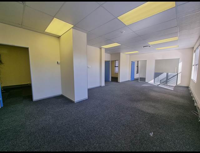 108M² OFFICE TO LET IN CENTURY CITY