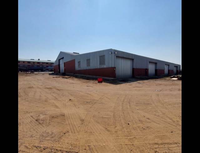 2,400M² WAREHOUSE TO LET IN FAIRLEADS