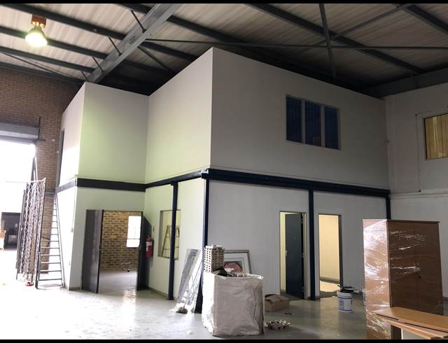 448M² WAREHOUSE TO LET IN SUNNYROCK
