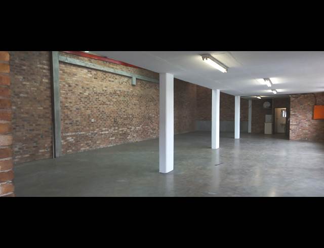 317M² MINI FACTORY TO LET IN STRIJDOMPARK