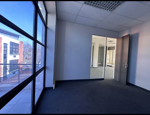 155.30M² OFFICE TO LET IN ECO PARK ESTATE