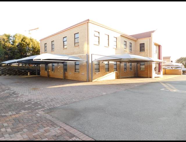 390M² OFFICE TO LET IN RANDBURG CENTRAL
