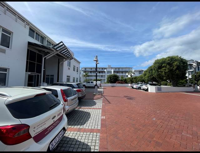 977M² OFFICE TO LET IN WATERFRONT