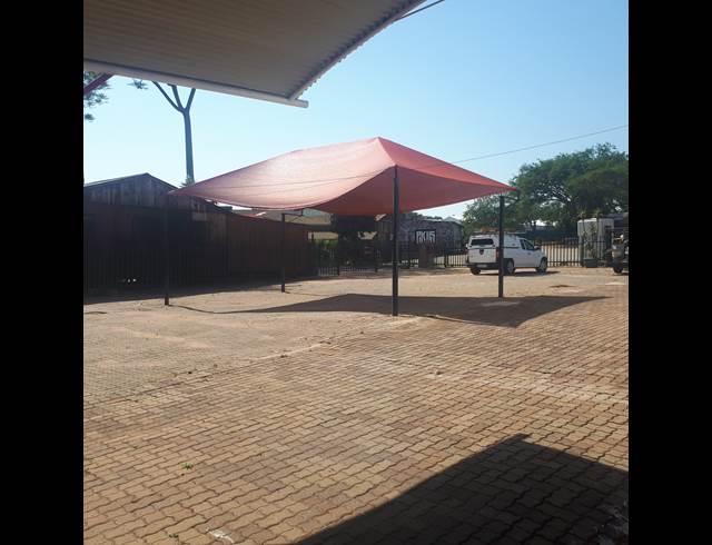 M² OFFICE TO LET IN ROCKY DRIFT