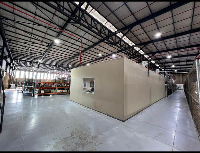 7,487M² WAREHOUSE TO LET IN STRIJDOMPARK