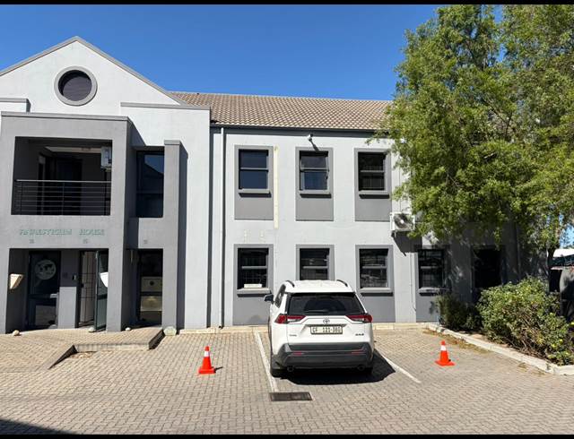 126M² OFFICE TO LET IN DURBANVILLE CENTRAL