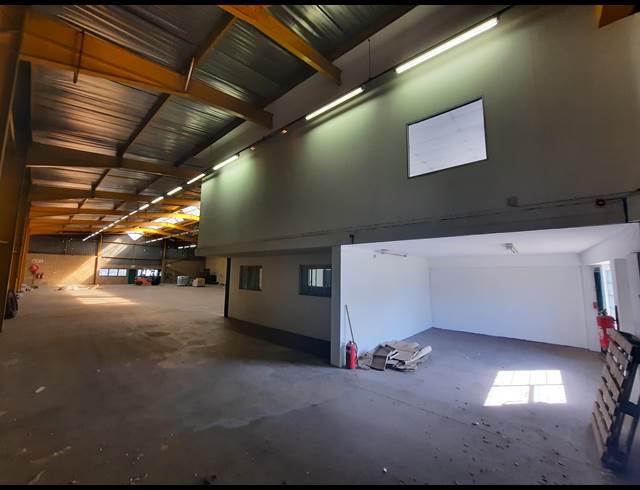 986M² WAREHOUSE TO LET IN ROBERTVILLE