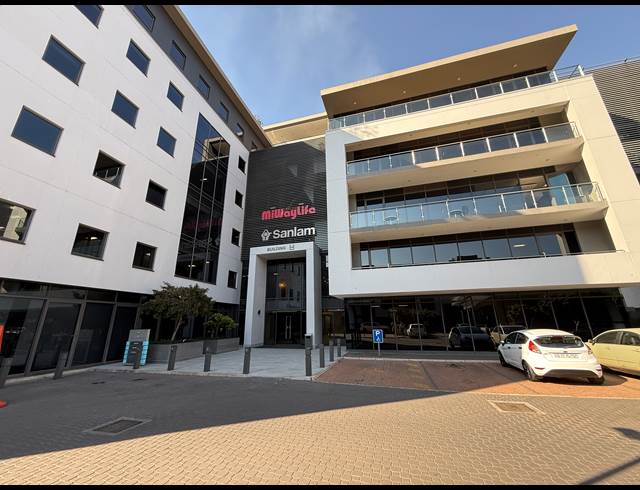 355M² OFFICE TO LET IN PARKTOWN
