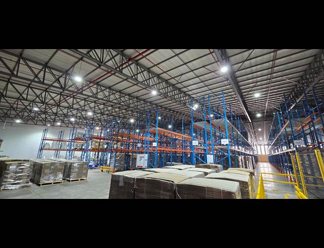 3,800M² WAREHOUSE TO LET IN NORTH RIDING