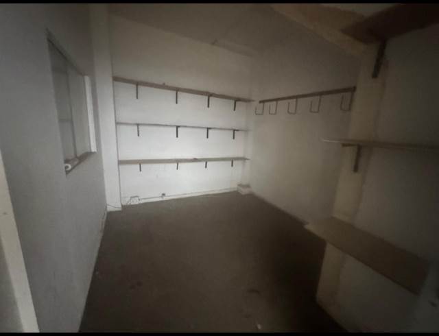 172M² WAREHOUSE TO LET IN STEELEDALE