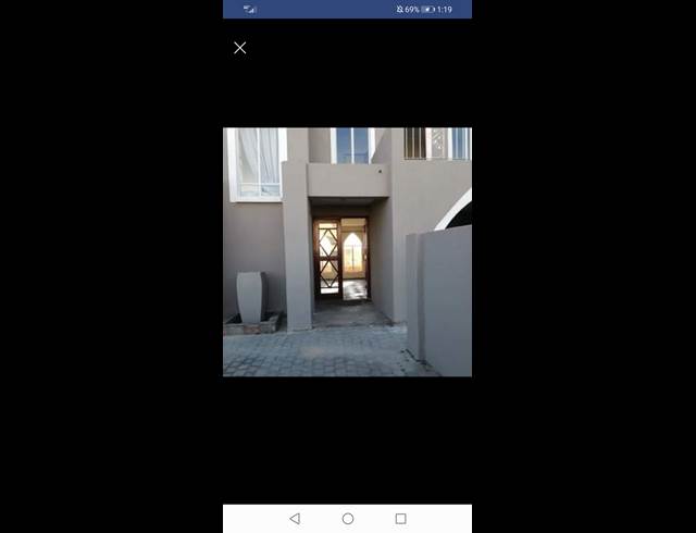 3 bed property to rent in SONNEVELD