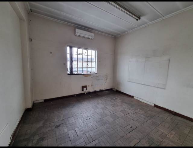 260M² OFFICE TO LET IN ALBERTON NORTH