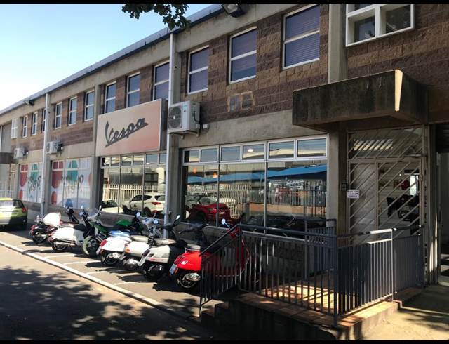1,500M² WAREHOUSE TO LET IN WYNBERG