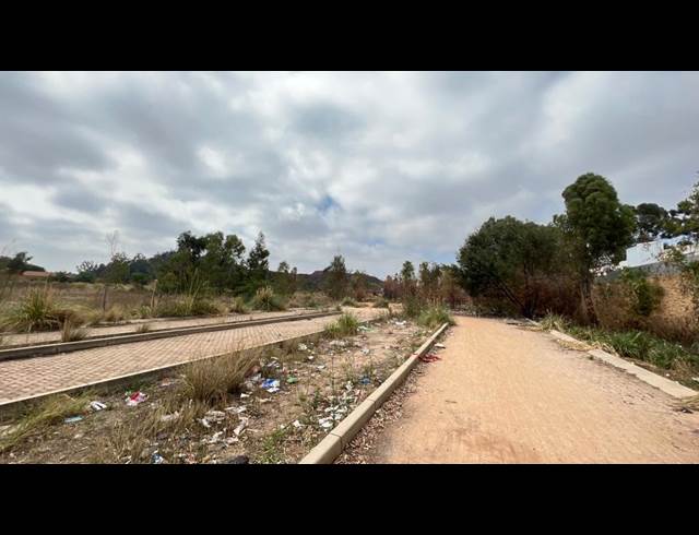 35,000M² VACANT LAND TO LET IN VILLAGE DEEP