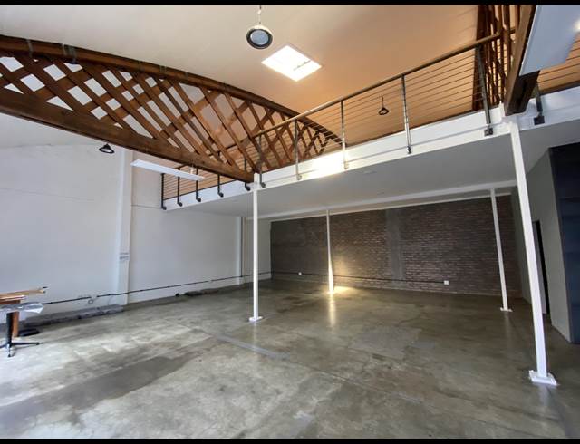 179M² OFFICE TO LET IN SALT RIVER