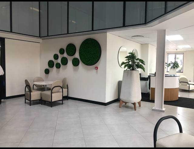 707M² OFFICE TO LET IN SANDHURST