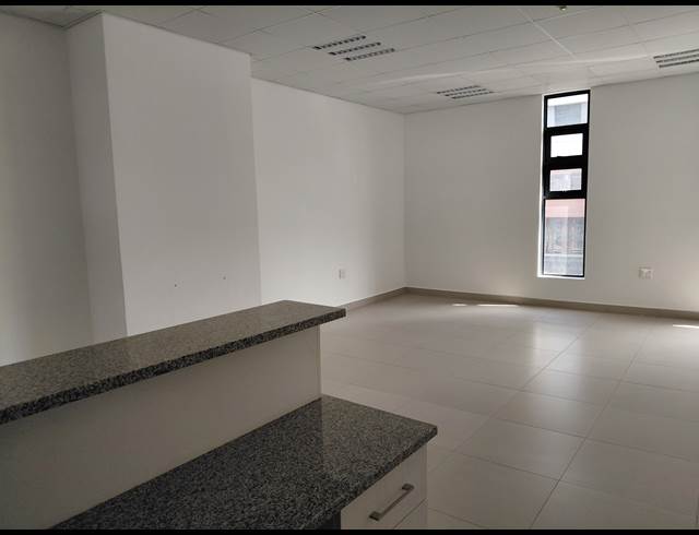 80M² OFFICE TO LET IN UMHLANGA CENTRAL