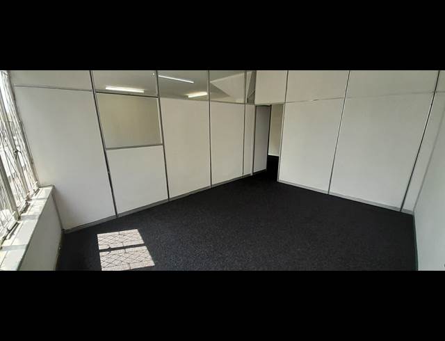 137M² OFFICE TO LET IN GREYVILLE